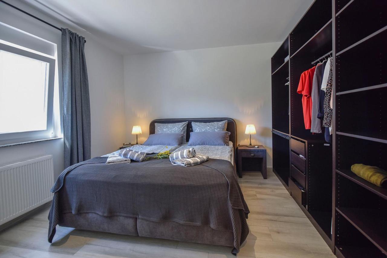 Moderner Bungalow Mit Meerblick Lun  Ngoại thất bức ảnh
